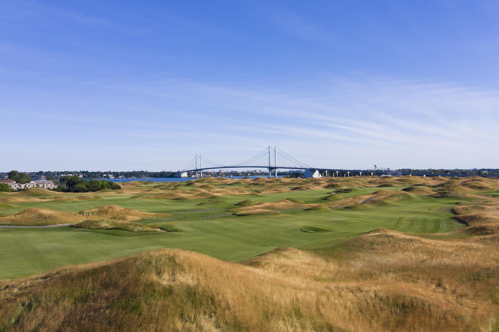 Play NYC's Best Public Golf Course | Bally's Golf Links at Ferry Point