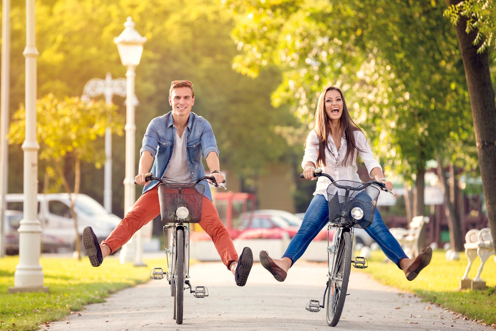 couple riding bikes